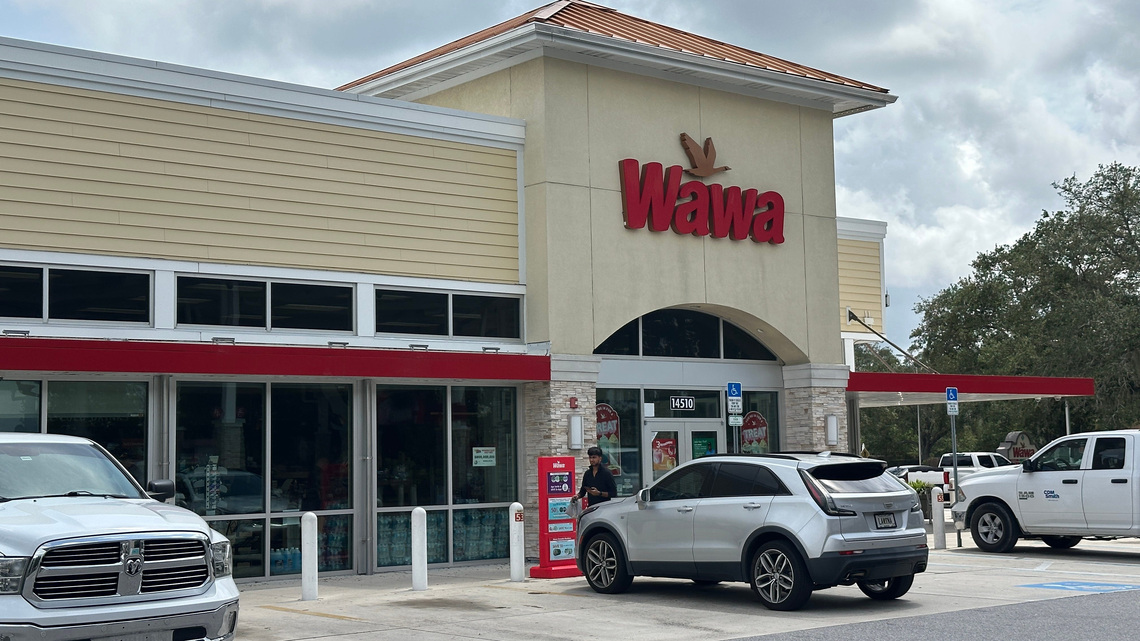 Winner claims $800M Mega Millions ticket sold near Sarasota 