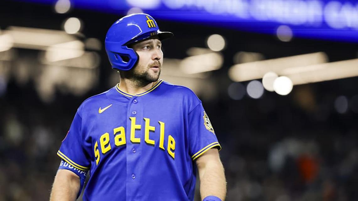  Cal Raleigh has struggled to start the season after his breakout campaign last year. | Joe Nicholson-Imagn Images 