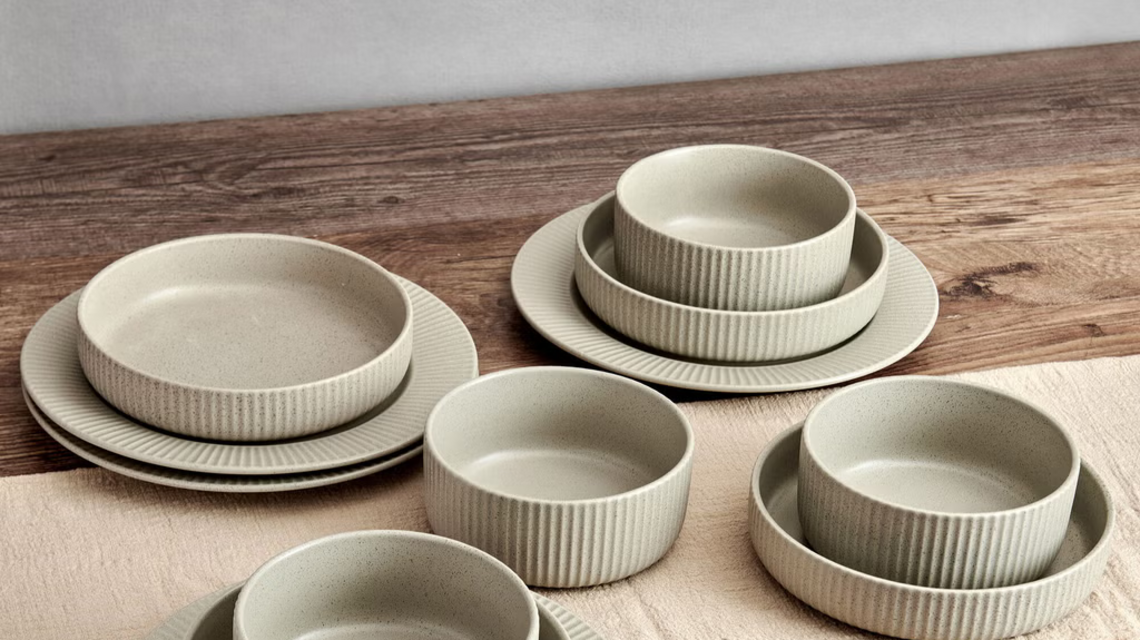 Costco's Elegant 12-Piece Stoneware Dish Set Is a Beautiful Addition to Your Dinnerware Collection 