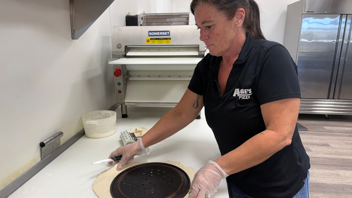 More than a pizza shop: Ange's brings decades of tradition to Lancaster