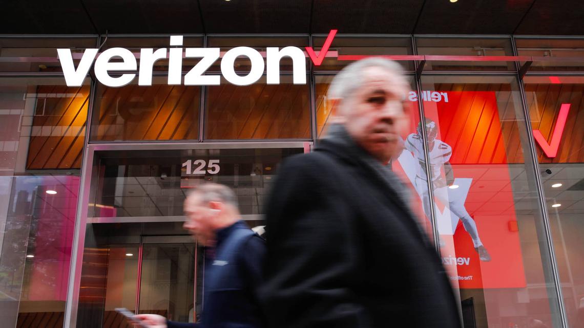Verizon store policy is slowing service for customers 
