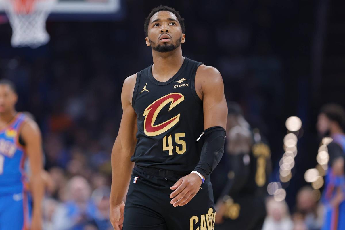  Cleveland Cavaliers guard Donovan Mitchell (45) © Alonzo Adams-Imagn Images