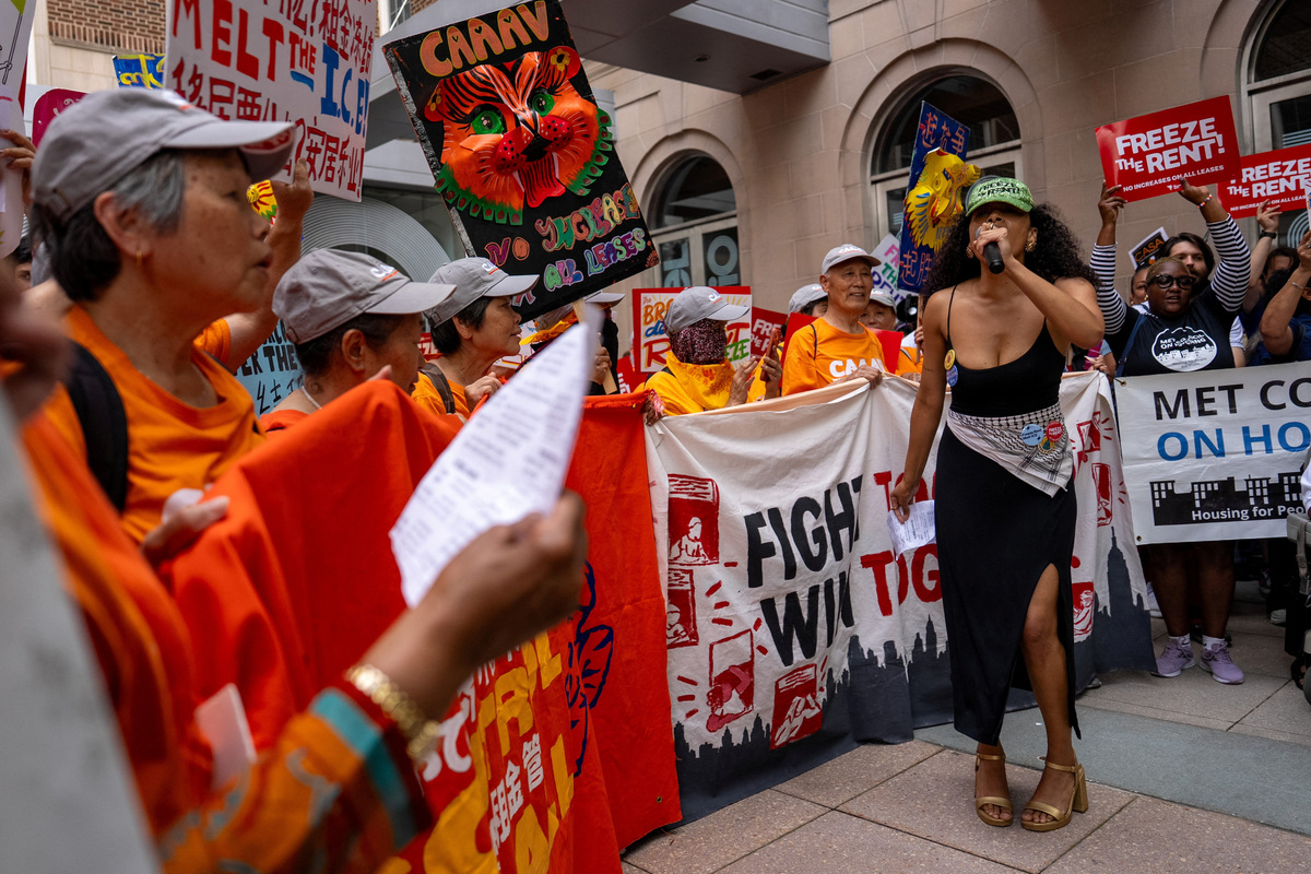 People attend a rally outside of El Museo Del Barrio for the final public hearing and vote of New York City's Rent Guidelines Board on rent-stabilized apartments, in New York City, U.S., June 25, 2026. REUTERS/David 'Dee' Delgado