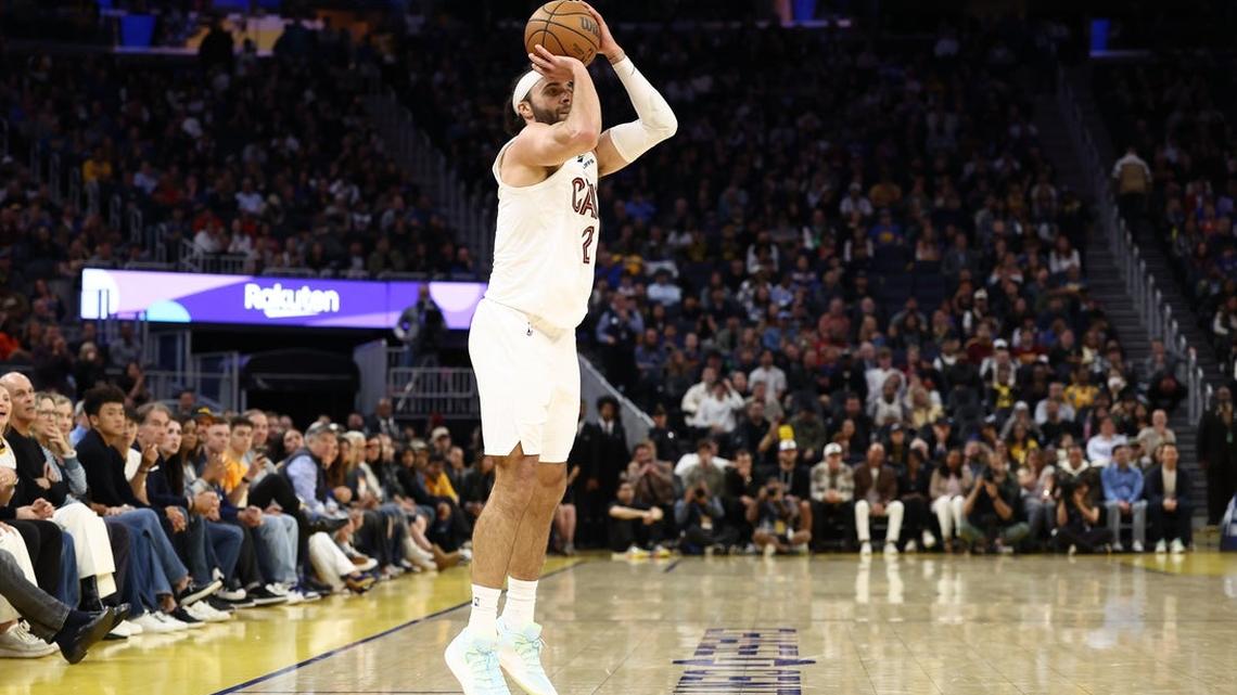 Cavaliers, eyeing home edge for playoffs, face Pacers 