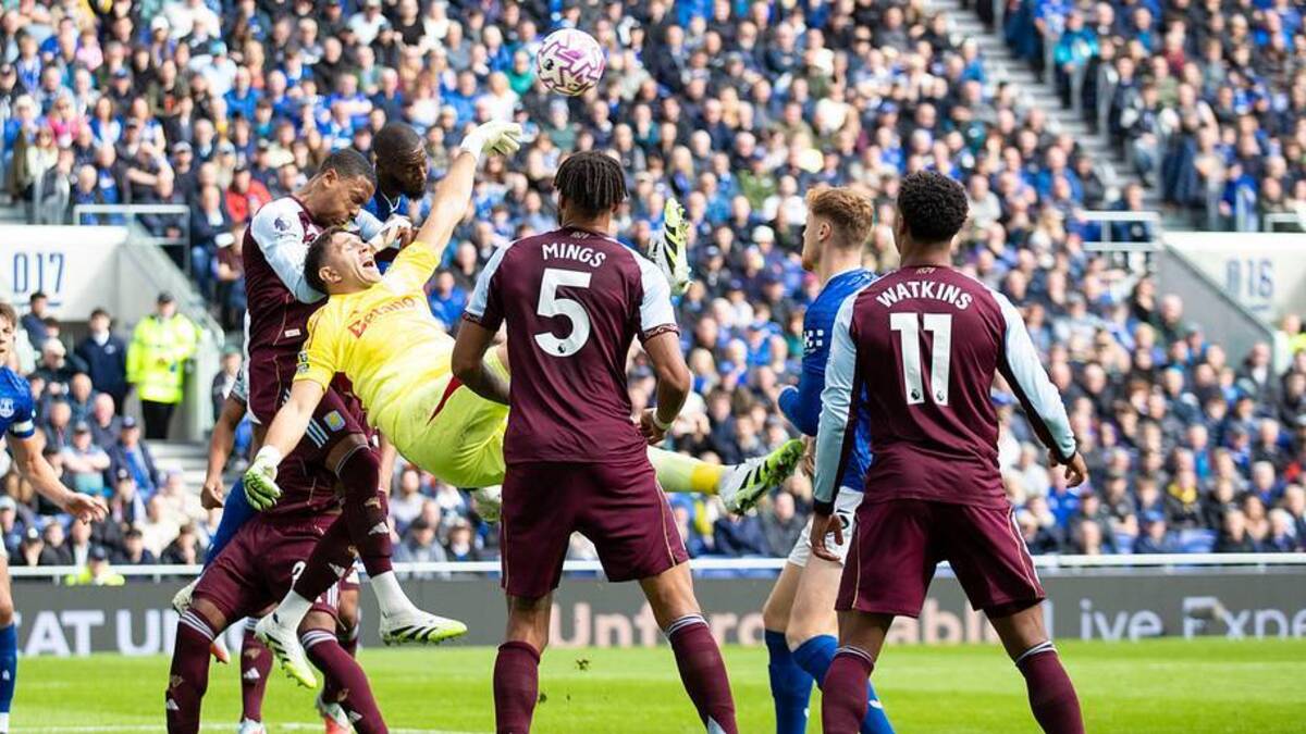  Referees will be watching closely. | Mike Morese/MI News/NurPhoto/Getty Images 