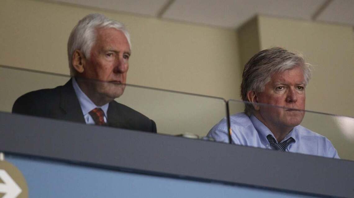 Hockey Hall of Fame GM Cliff Fletcher dies at 90 
