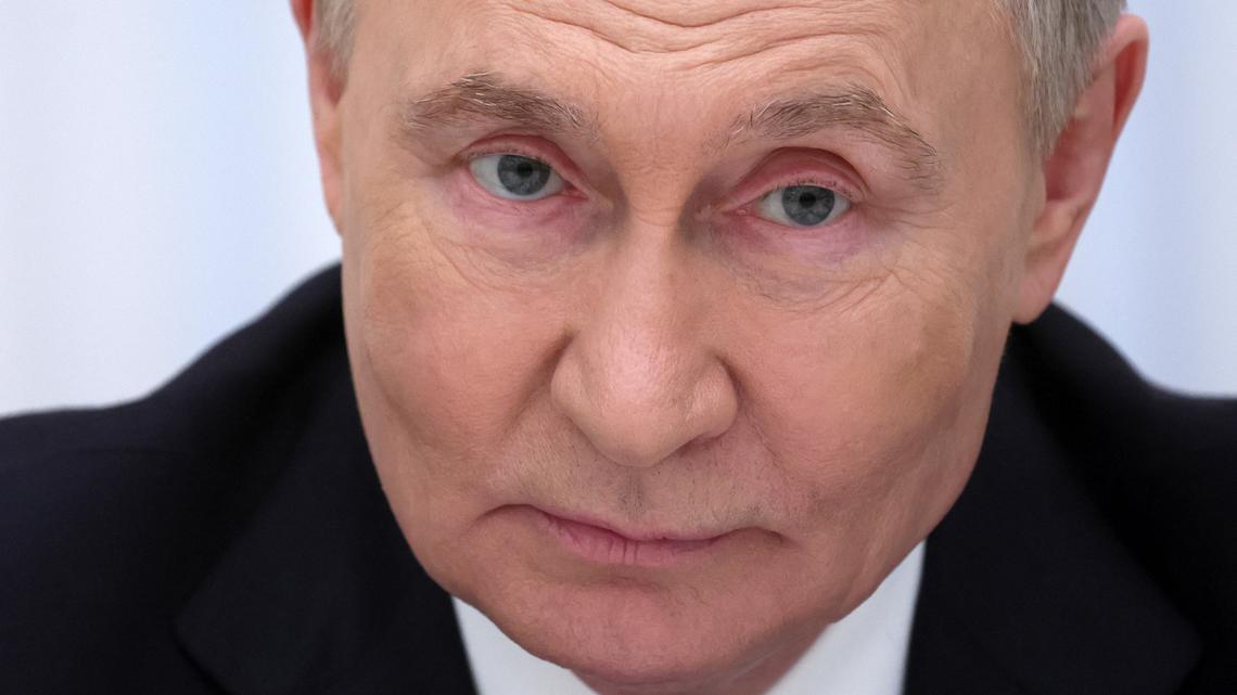 Commentary: Donald Trump's war on Iran masks his support of Vladimir Putin 