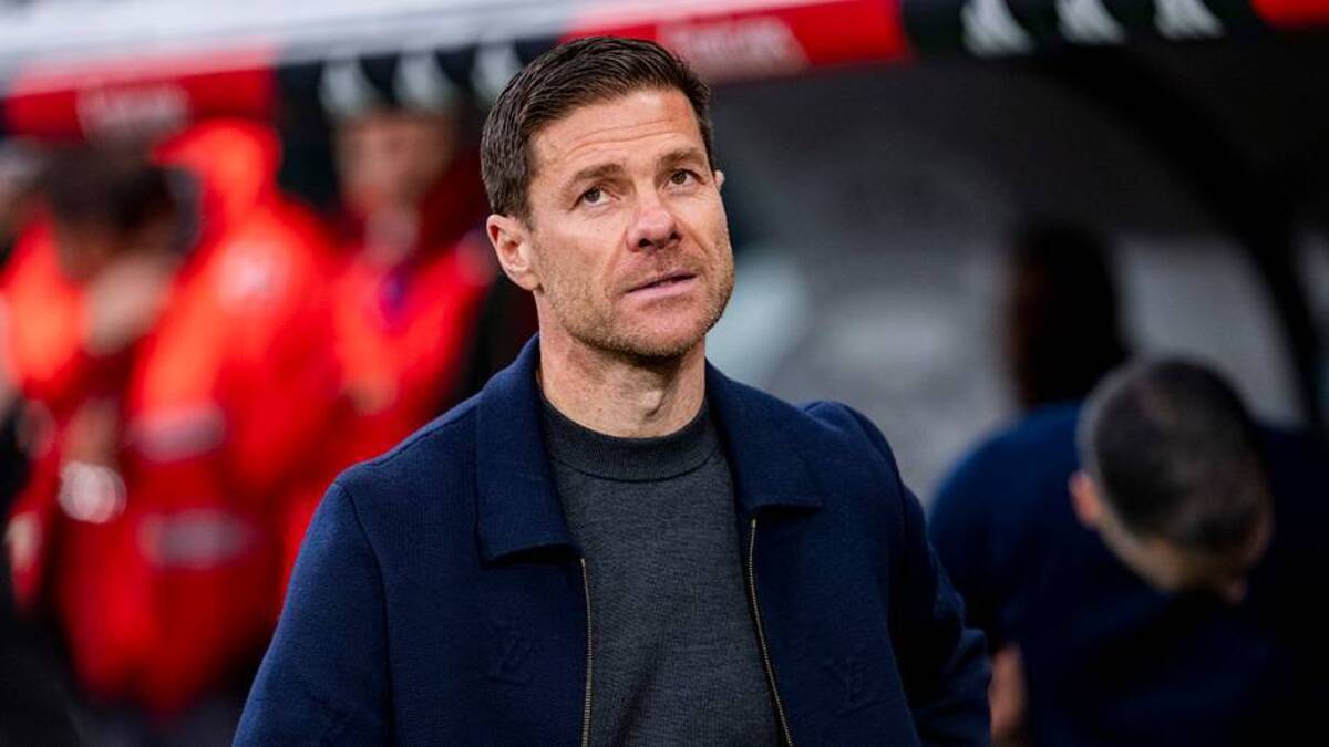  Xabi Alonso has a tough job on his hands. | Alberto Gardin/NurPhoto/Getty Images 