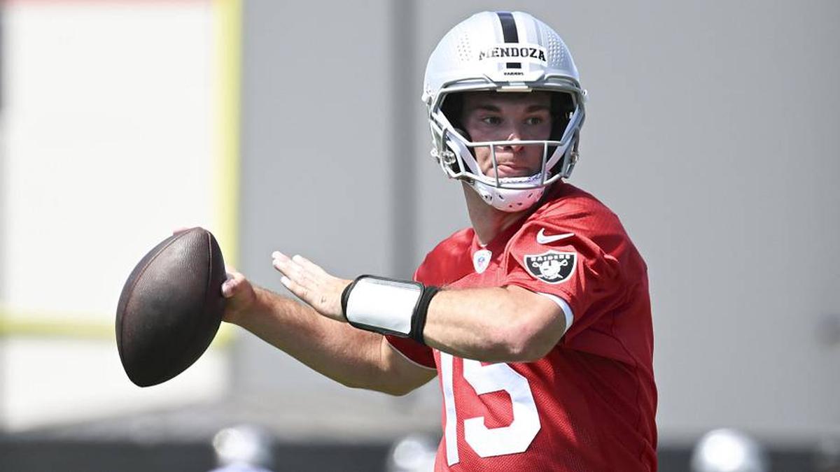  May 2, 2026; Henderson, NV, USA; Las Vegas Raiders quarterback Fernando Mendoza (15) runs through a drill during a Rookie Minicamp at Intermountain Health Performance Center. Mandatory Credit: Candice Ward-Imagn Images | Candice Ward-Imagn Images 