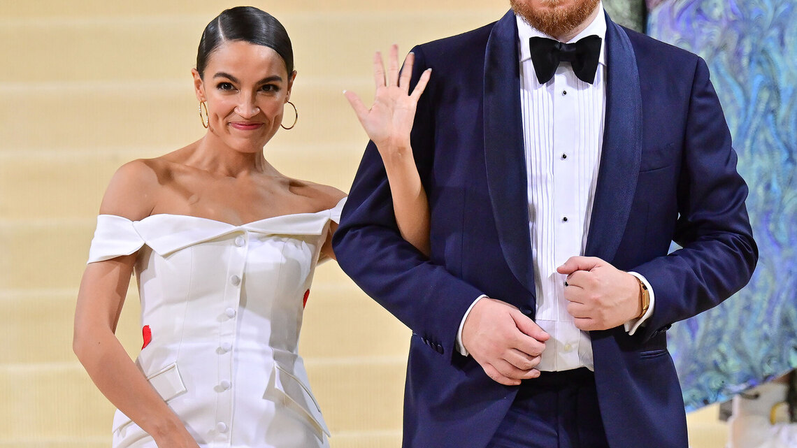 Alexandria Ocasio-Cortez Dodges Question About Riley Roberts Split Rumors 