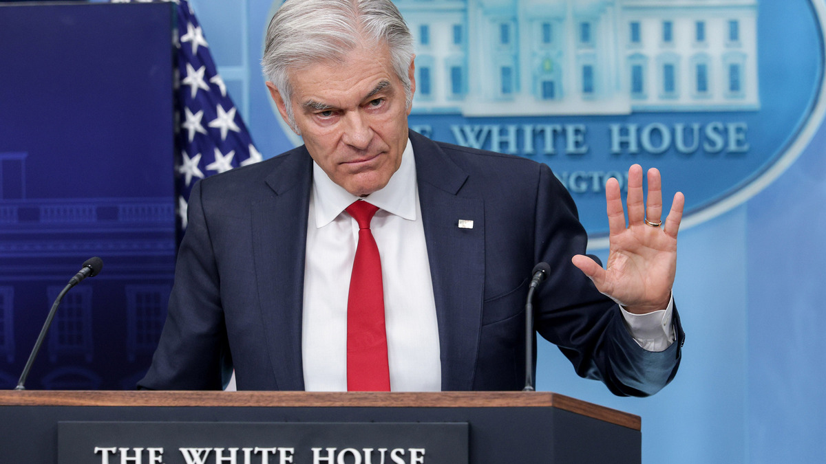 Administrator for the Centers for Medicare & Medicaid Services Dr. Mehmet Oz answers questions during a press conference in the Brady Press Briefing Room at the White House on June 2, 2026, in Washington, D.C. (Alex Wong/Getty Images/TNS)