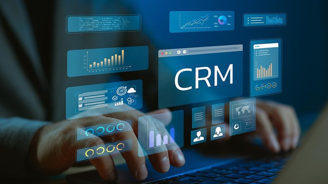 Leveraging innovation to set up and manage a simple online CRM system 