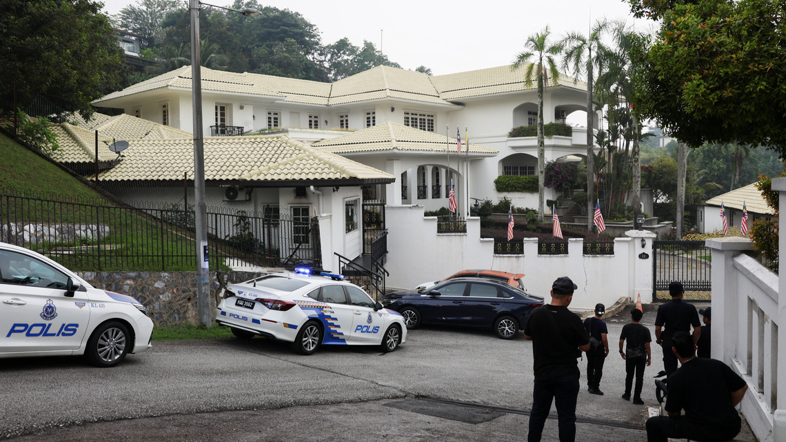 Malaysia's DAP leader offers to quit after jailed ex-PM Najib granted house arrest 
