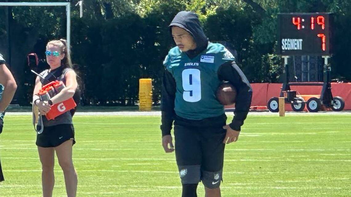 7 Eagles Training Camp Thoughts: Let's Chill On Makai Lemon And Cole Payton's Place On Roster