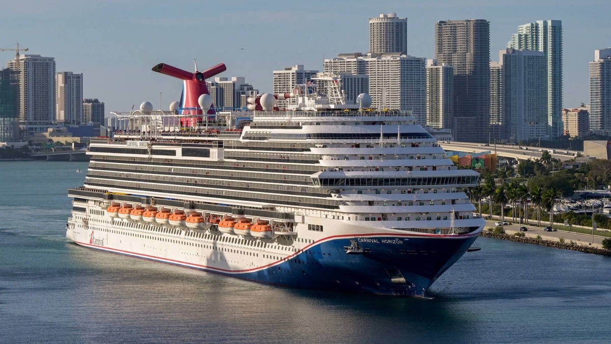 Carnival Horizon cruise ship departs from Miami. 
