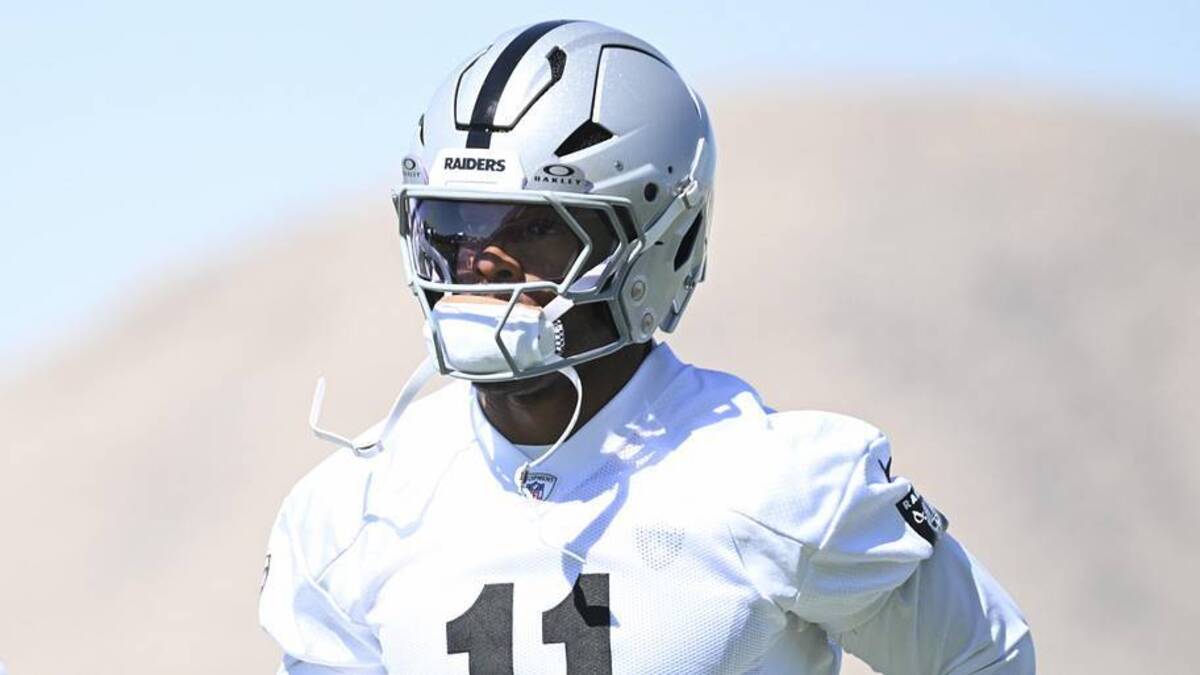  May 20, 2026; Henderson, NV, USA; Las Vegas Raiders safety Jeremy Chinn (11) warms up during organized team activities at Intermountain Health Performance Center. Mandatory Credit: Candice Ward-Imagn Images | Candice Ward-Imagn Images 