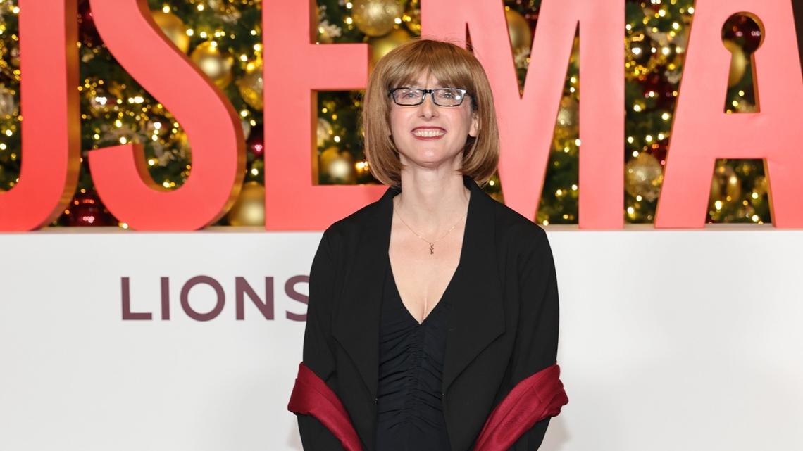 Freida McFadden Denies Using AI to Write Books Following Identity Reveal 