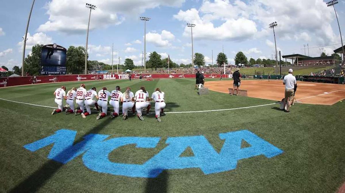 5/20/22 WSB Alabama vs Chattanooga NCAA regional game 1 NCAA Photo by Kent Gidley. 