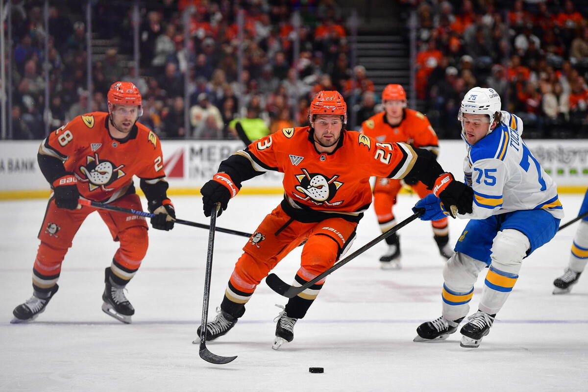  Mason McTavish Has Plenty of Motivation Coming To St. Louis 
