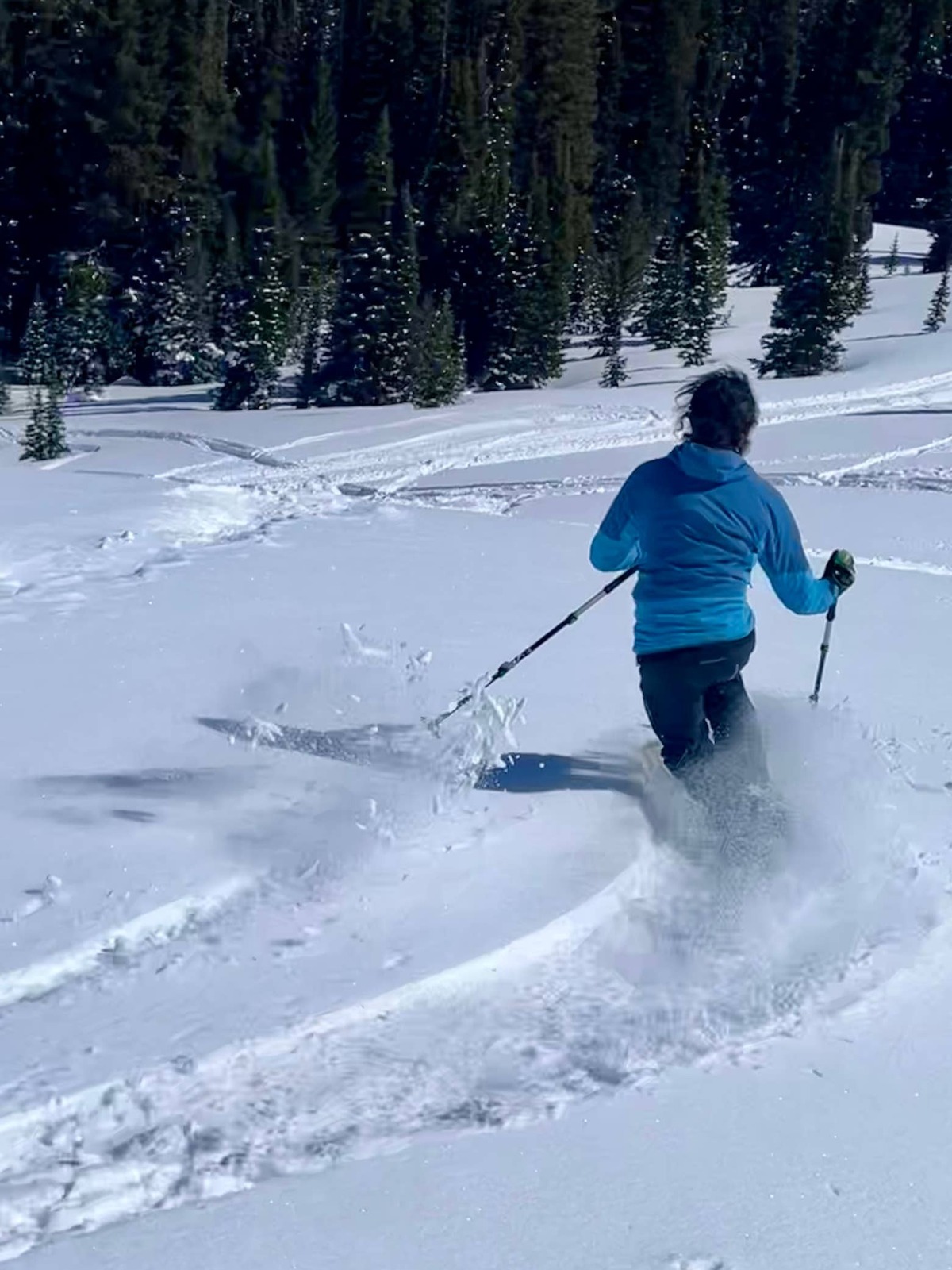  Wigglin' while "underskiing".