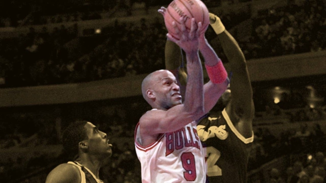 "He may not be a glove, but he's a mitt" - Michael Jordan on the unsung hero role Ron Harper played for the Chicago Bulls in the 1996 NBA Finals 
