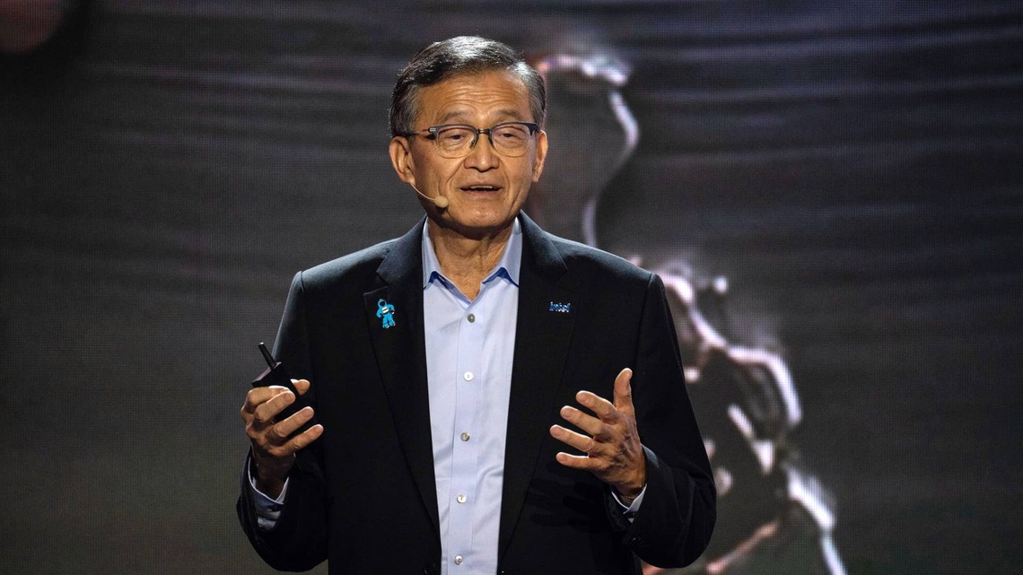 Top-rated analyst sets a jaw-dropping Intel stock price target 