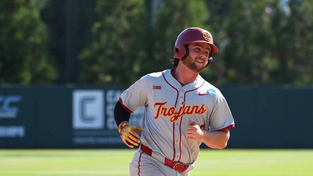  Jun 5, 2026; Chapel Hill, NC, USA; USC Trojans catcher Andrew Lamb (29) rounds third in the sixth inning against the USC Trojans at Boshamer Stadium. Mandatory Credit: Zachary Taft-Imagn Images | Zachary Taft-Imagn Images 
