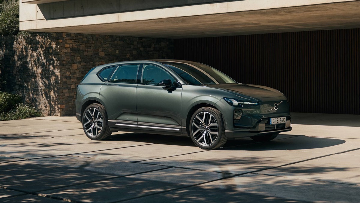  2027 Volvo EX60 Volvo