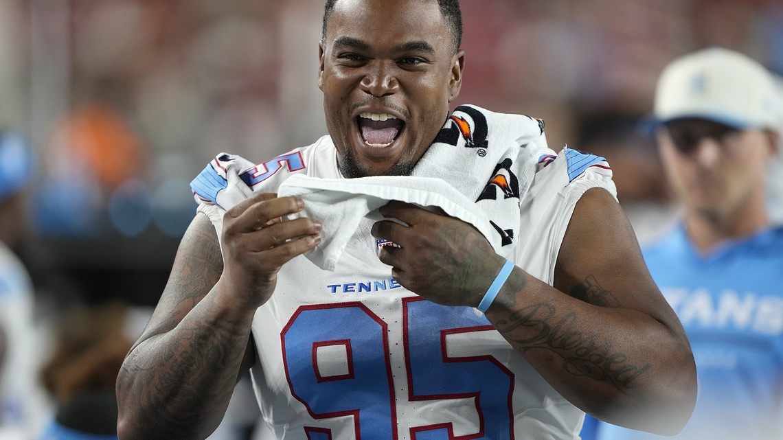 Titans' Jordan Elliott Kicked Off Team After Grabbing Gun at Team Facility 