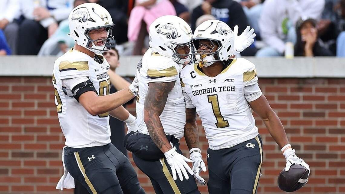 Trelain Maddox scores three TDs as Georgia Tech upends Duke