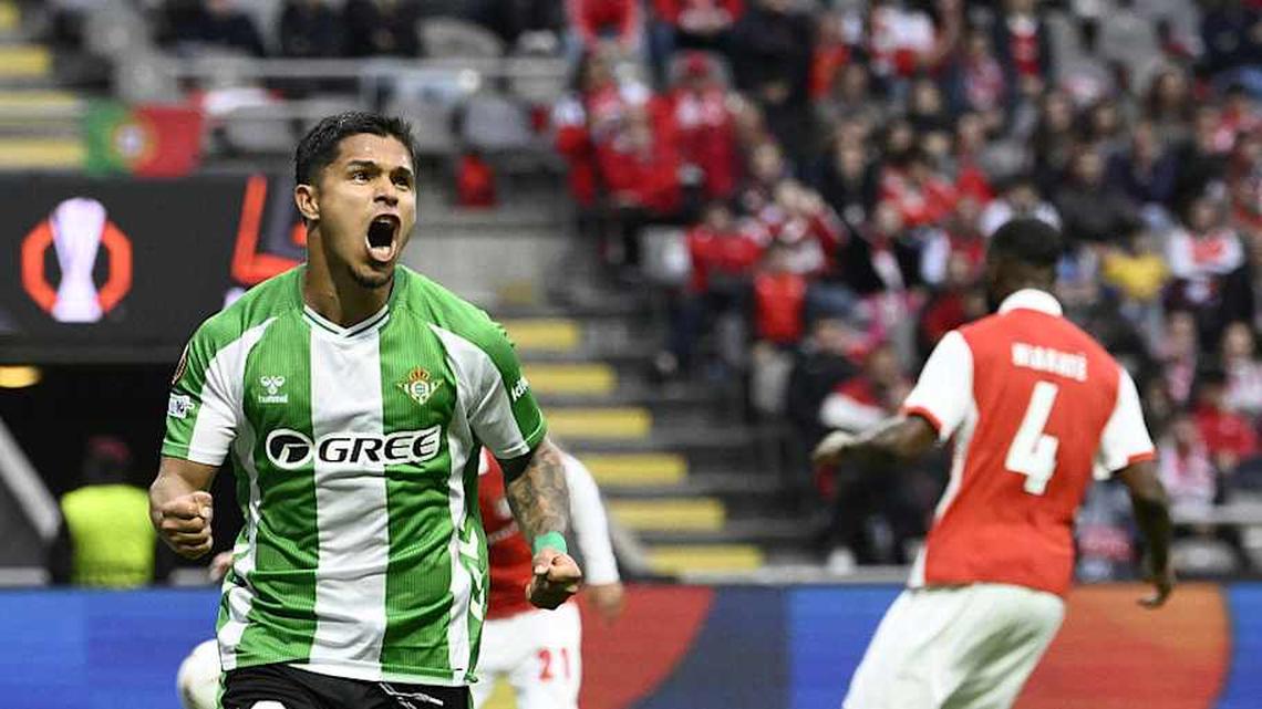  Betis have home advantage for their second leg. | Miguel RIOPA/AFP/Getty Images 