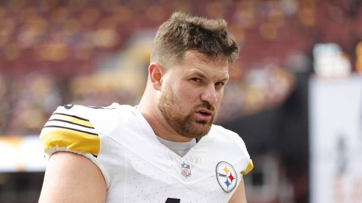  Nov 10, 2024; Landover, Maryland, USA; Pittsburgh Steelers long snapper Christian Kuntz (46) looks on from the sidelines during the first half against the Washington Commanders at Northwest Stadium. Mandatory Credit: Amber Searls-Imagn Images | Amber Searls-Imagn Images 