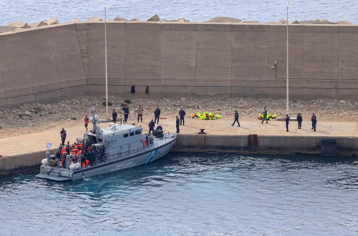 A Greek Coast Guard vessel transfers activists of the Global Sumud Flotilla, which was intercepted on international waters by the Israeli Navy, at the port of Atherinolakkos, on the island of Crete, Greece, May 1, 2026. REUTERS/Stefanos Rapanis     TPX IMAGES OF THE DAY