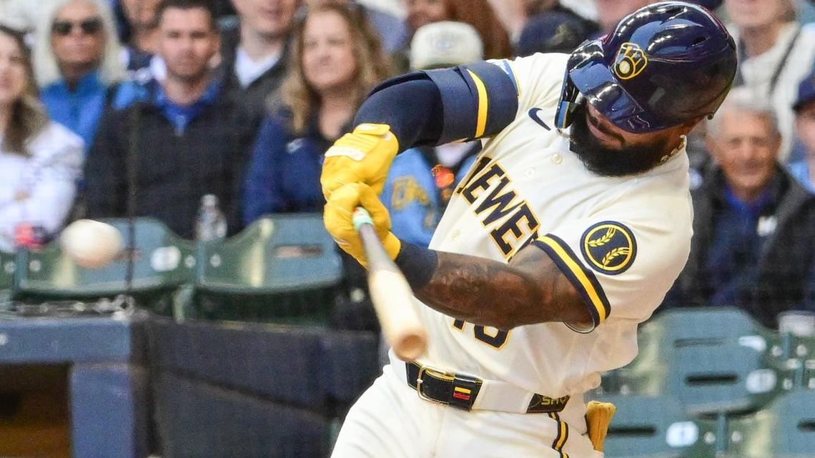 Luis Rengifo leads Brewers to easy win over Padres 