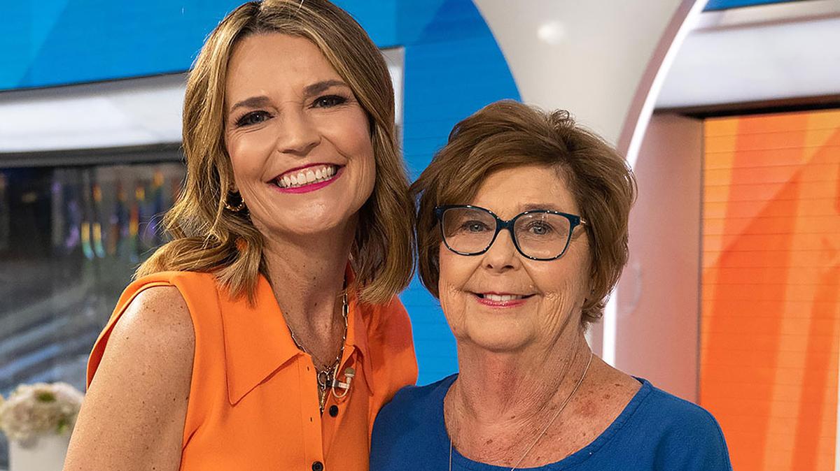 Savannah Guthrie (left) and her mother Nancy.