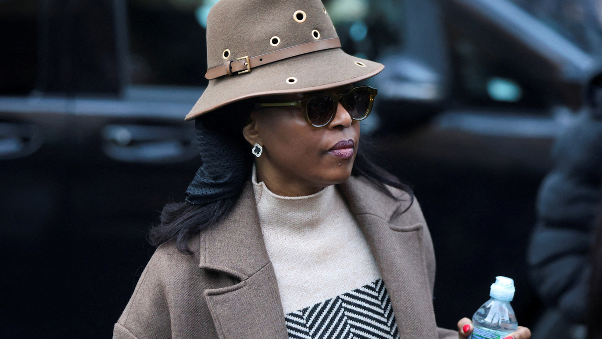 FILE PHOTO: Nigeria's former Petroleum Minister Diezani Alison-Madueke arrives at Southwark Crown Court, where she faces six bribery charges in connection with the awarding of oil contracts, in London, Britain, January 28, 2026. REUTERS/Hiba Kola/File Photo