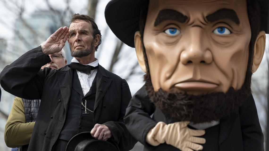 Editorial: Get your kicks … on Navy Pier? 