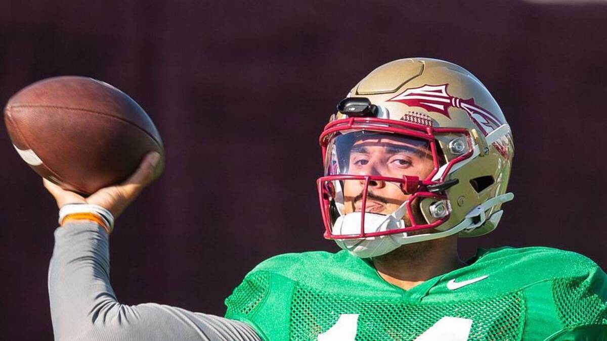  Florida State Seminoles quarterback Ashton Daniels (14) winds up to pass Thursday, April 9, 2026. | Alicia Devine/Tallahassee Democrat / USA TODAY NETWORK via Imagn Images 