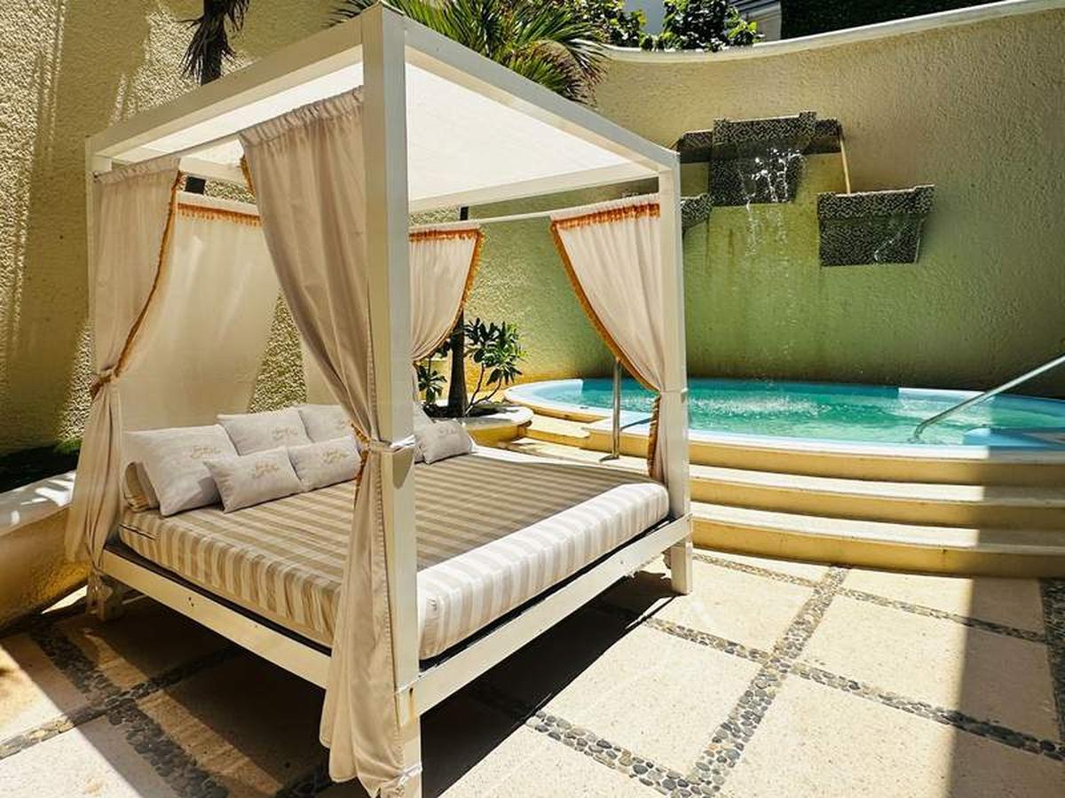  The hydrotherapy area at Sandos Cancun offered one of the quietest and most relaxing spaces at this Cancun all inclusive adults only resort, especially during the heat of the afternoon. Photo credit: Shelly Peterson 