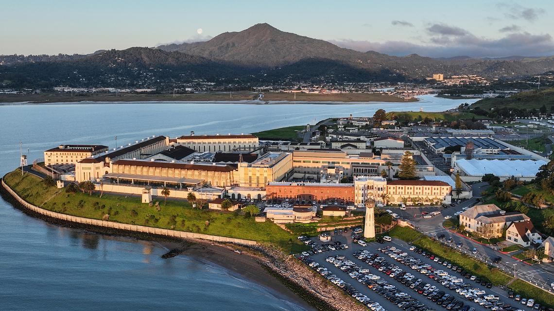 Anita Chabria: At San Quentin, Newsom shows off the anti-Trump model of public safety 