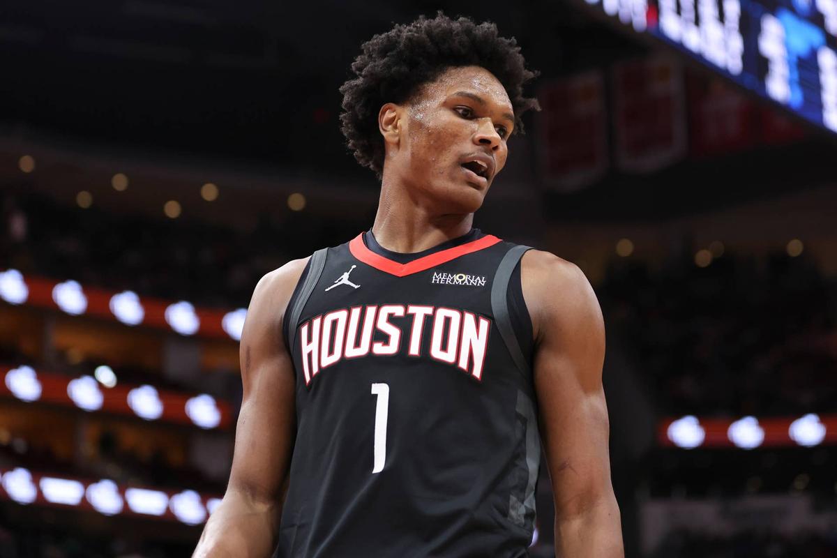  Amen Thompson's late-season production surge highlights his rising role, boosting his multi-category fantasy ceiling entering next season.