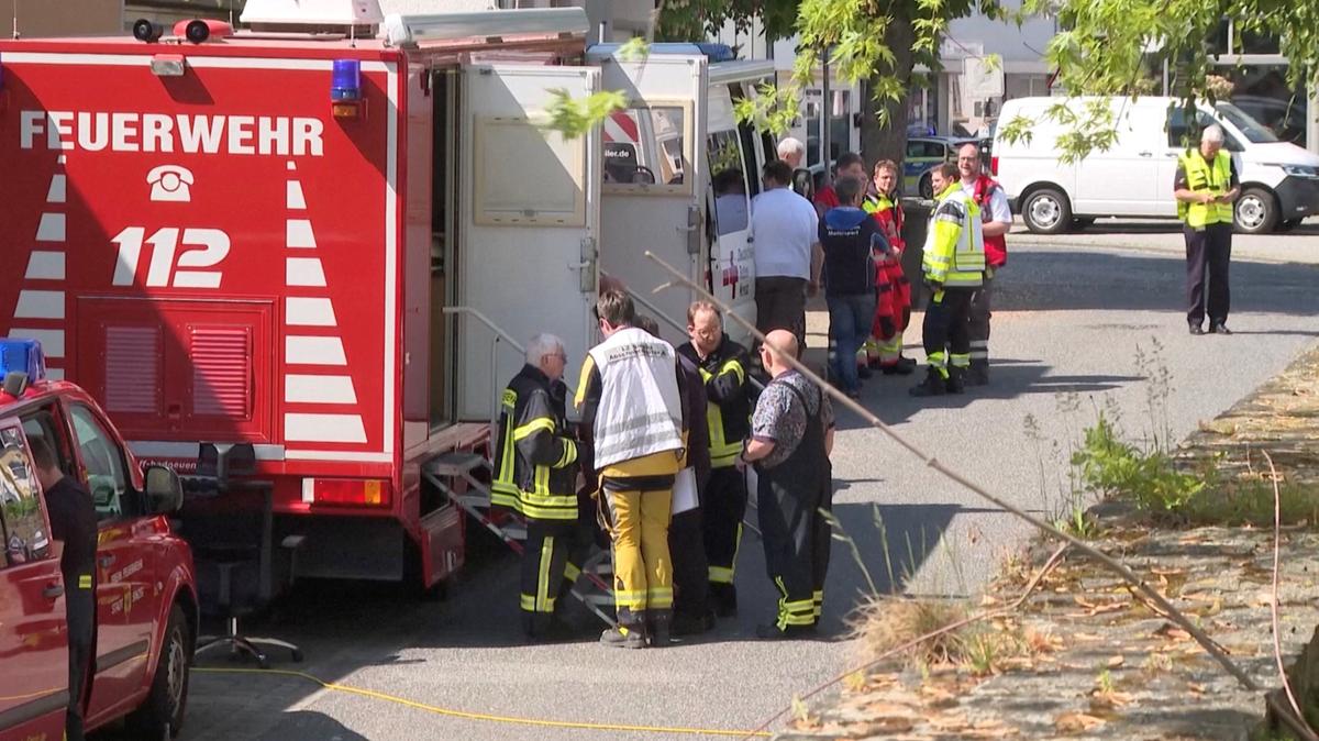 Emergency responders work during operations in response to a hostage-taking situation, at a savings bank branch in the western town of Sinzig, near Bonn, in the state of Rhineland-Palatinate, Germany, in this screengrab obtained from video, May 8, 2026. REUTERS TV via REUTERS