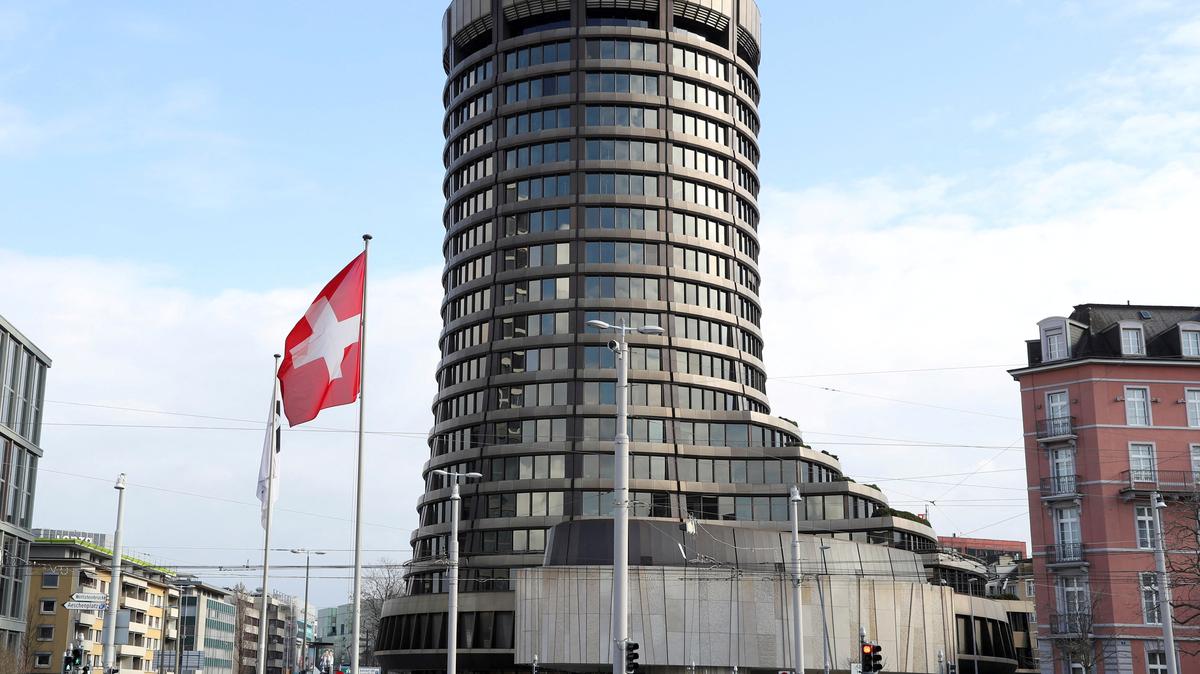FILE PHOTO: The tower of the headquarters of the Bank for International Settlements (BIS) is seen in Basel, Switzerland March 18, 2021. REUTERS/Arnd Wiegmann/File Photo