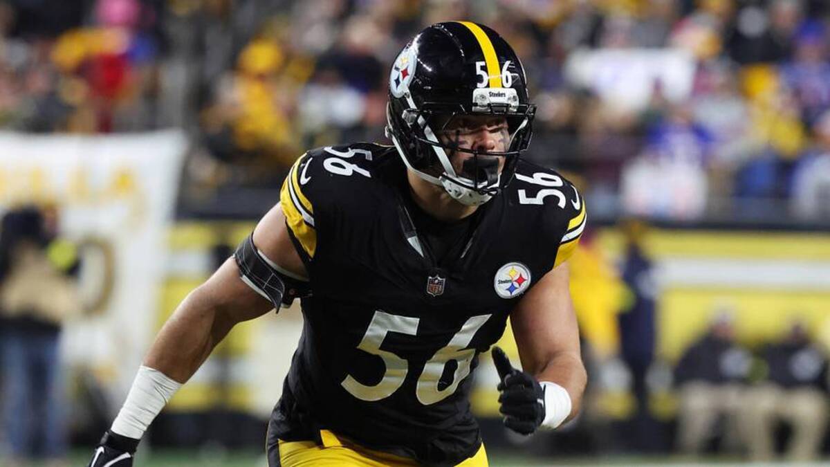 Nov 30, 2025; Pittsburgh, Pennsylvania, USA; Pittsburgh Steelers linebacker Alex Highsmith (56) looks on before a play during the second quarter against the Buffalo Bills at Acrisure Stadium. Mandatory Credit: Charles LeClaire-Imagn Images | Charles LeClaire-Imagn Images 