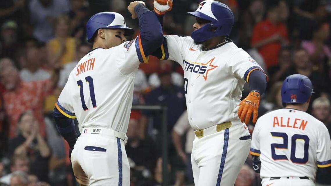 Nelson Velazquez, Cam Smith power Astros to win over White Sox 