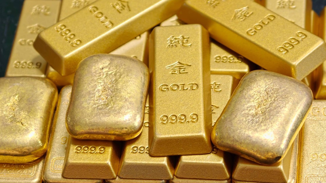 Wells Fargo lowers gold price target for the rest of 2026