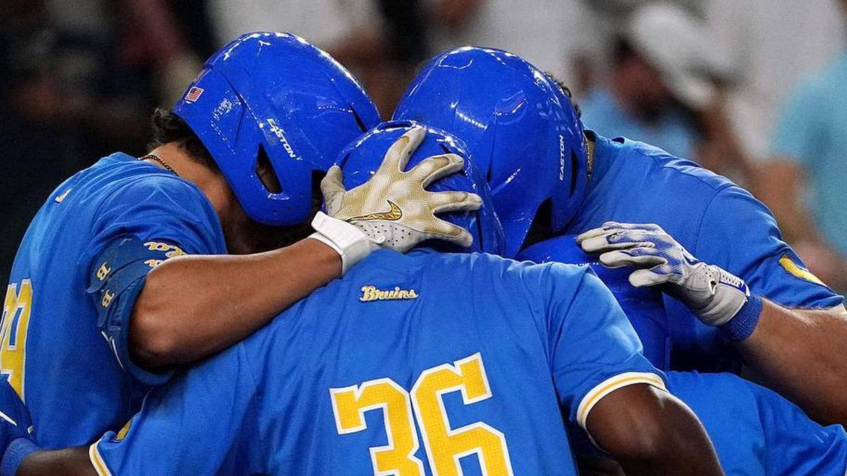  Mar 1, 2026; Arlington, TX, USA; UCLA Bruins against Mississippi State Bulldogs during the Amegy Bank College Baseball Series at Globe Life Field. Mandatory Credit: Dustin Safranek-Imagn Images | Dustin Safranek-Imagn Images 