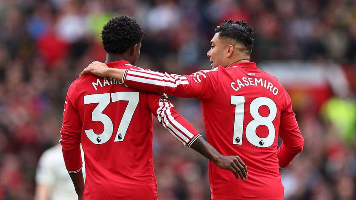  Kobbie Mainoo (left) and Casemiro formed a quality partnership at United. | Robbie Jay Barratt/AMA/Getty Images 