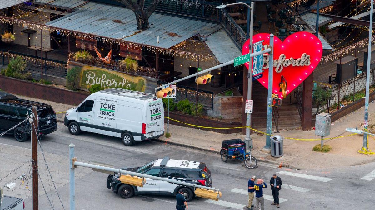3 Dead, 14 Others Seriously Wounded in Mass Shooting at Austin Beer Garden 