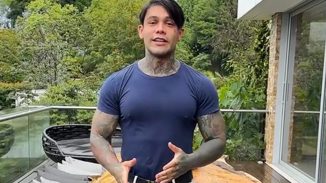 Avianca prohíbe a influencer colombiano usar su servicio tras incidente en vuelo a Madrid